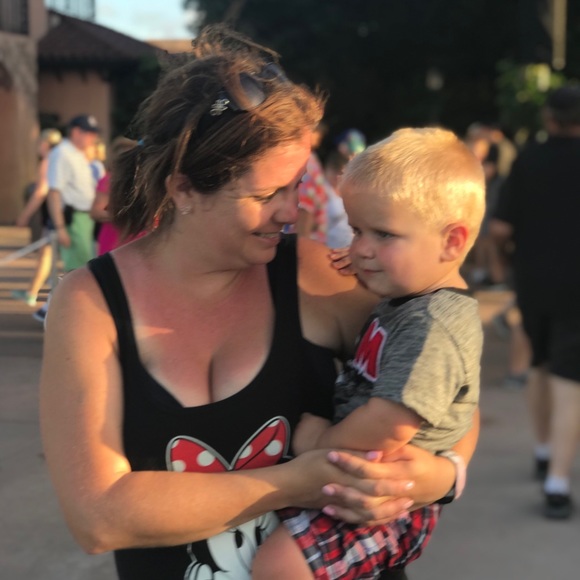 Meet your Posher, Deirdre - Picture 1 of 1